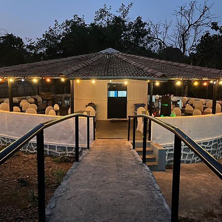 Grand Celebration Resort Neral Exterior foto